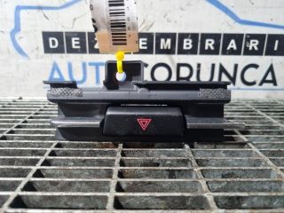 bontott MAZDA CX-3 Vészvillogó Kapcsoló