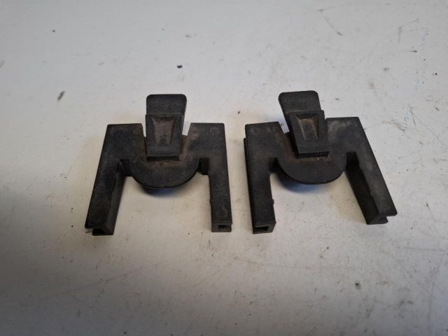 bontott MAZDA CX-3 Vízhűtő Radiátor Tartó