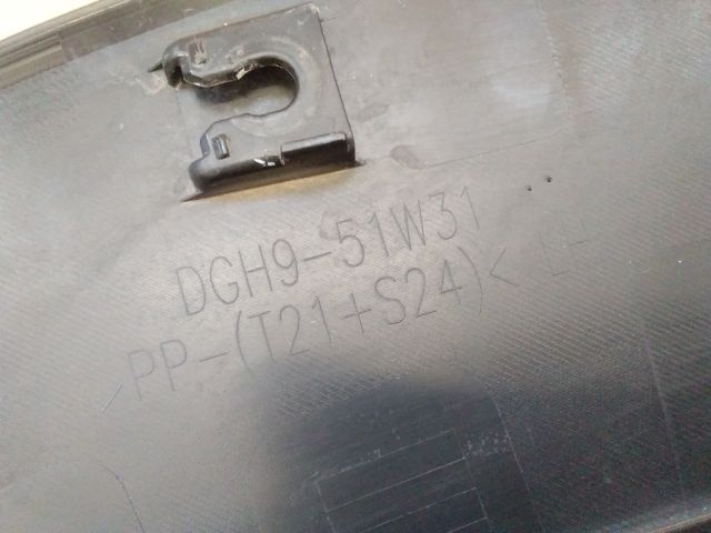 bontott MAZDA CX-30 Bal első Sárvédő Díszléc