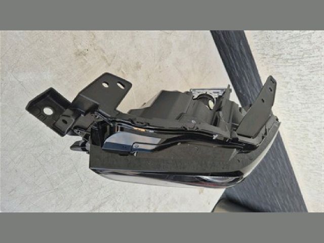 bontott MAZDA CX-30 Bal Fényszóró