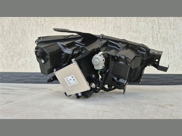 bontott MAZDA CX-30 Bal Fényszóró