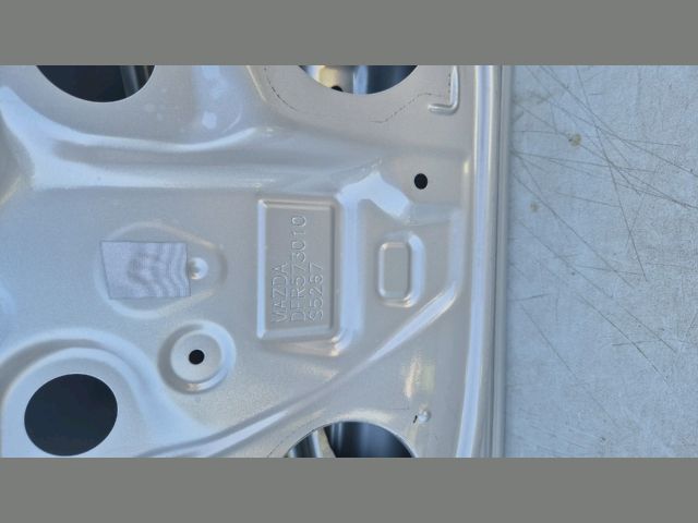 bontott MAZDA CX-30 Bal hátsó Ajtó (Üres lemez)