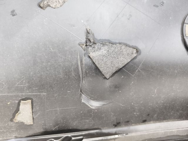 bontott MAZDA CX-30 Első Lökhárító (Részeivel)