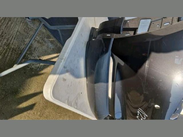 bontott MAZDA CX-30 Első Lökhárító (Részeivel)