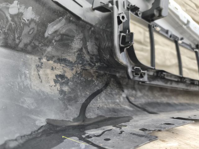 bontott MAZDA CX-30 Első Lökhárító (Részeivel)