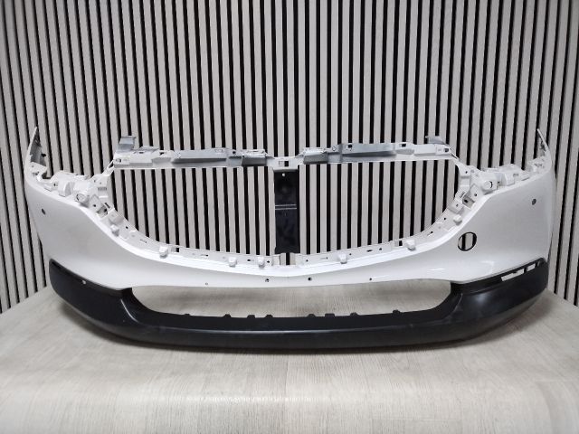 bontott MAZDA CX-30 Első Lökhárító (Üresen)