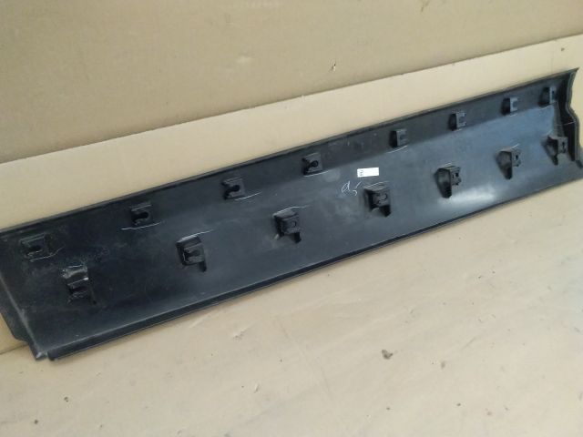 bontott MAZDA CX-30 Jobb első Ajtó Díszléc