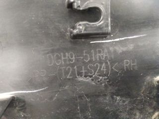 bontott MAZDA CX-30 Jobb első Ajtó Díszléc