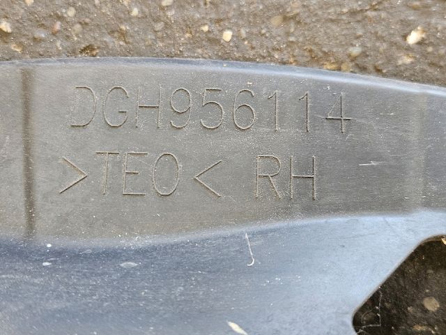 bontott MAZDA CX-30 Jobb első Lökhárító Sarok