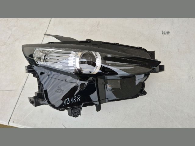 bontott MAZDA CX-30 Jobb Fényszóró