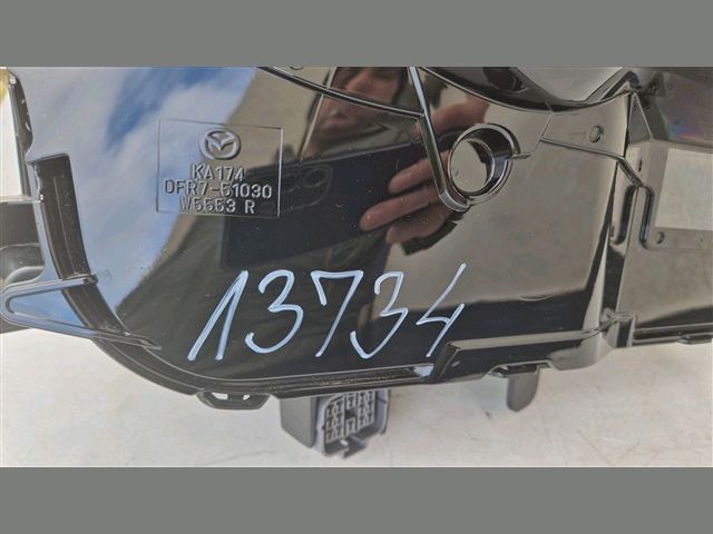 bontott MAZDA CX-30 Jobb Fényszóró