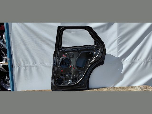 bontott MAZDA CX-30 Jobb hátsó Ajtó (Üres lemez)