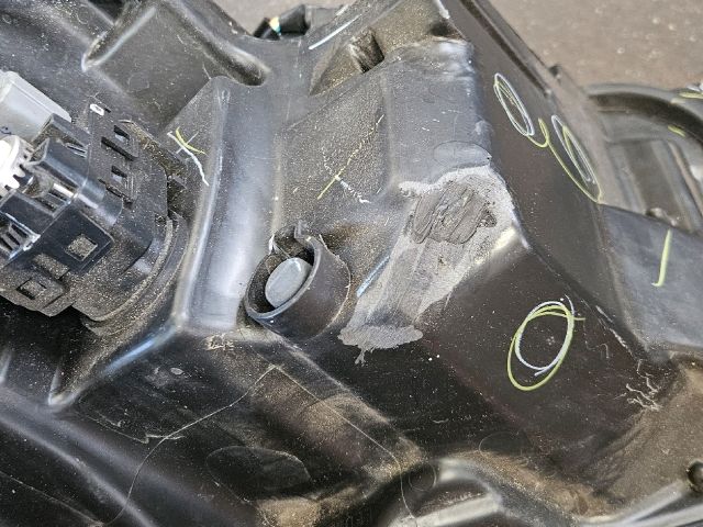 bontott MAZDA CX-30 Jobb Ledes Fényszóró