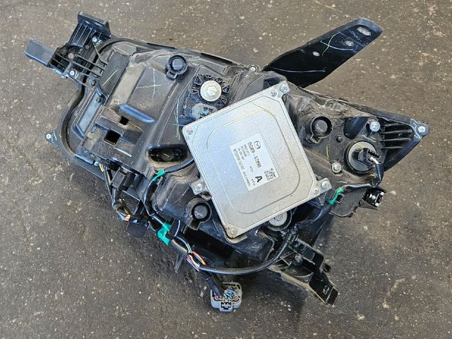 bontott MAZDA CX-30 Jobb Ledes Fényszóró