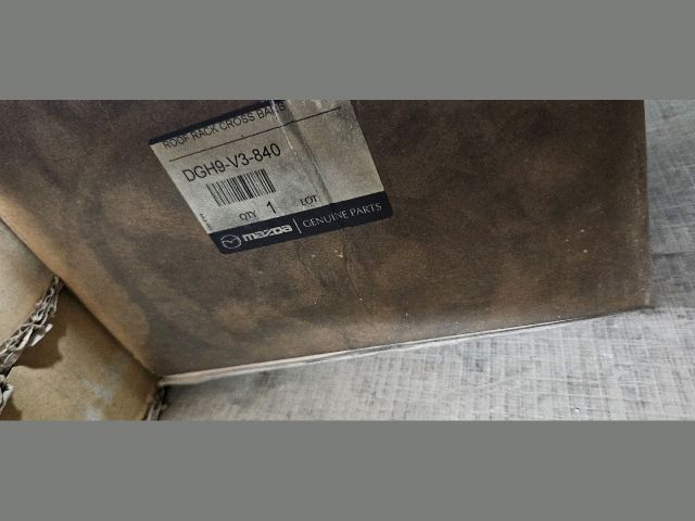 bontott MAZDA CX-30 Tetőcsomagtartó