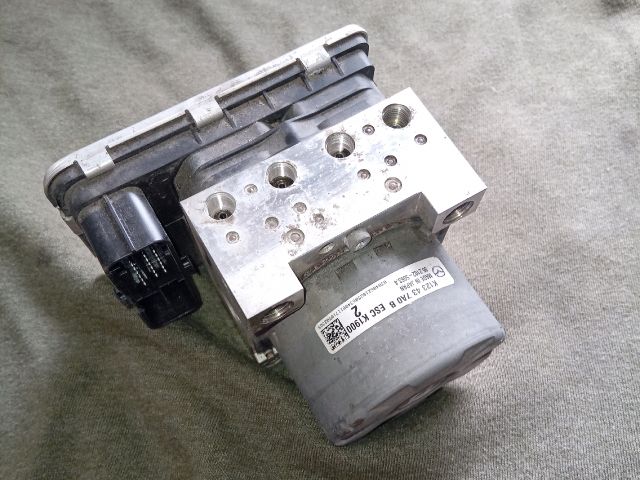 bontott MAZDA CX-5 ABS Kocka