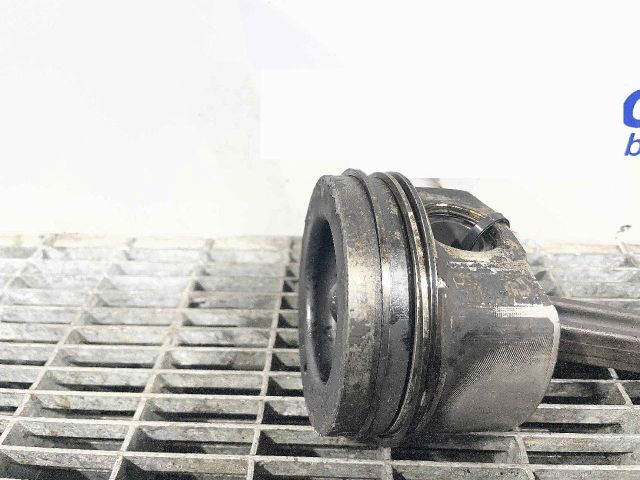 bontott MAZDA CX-5 Dugattyú