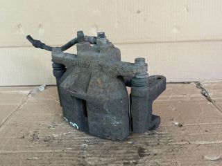 bontott MAZDA CX-5 Jobb első Féknyereg Munkahengerrel