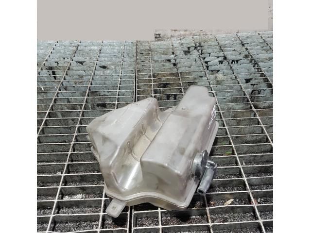 bontott MAZDA CX-5 Kiegyenlítő Tartály