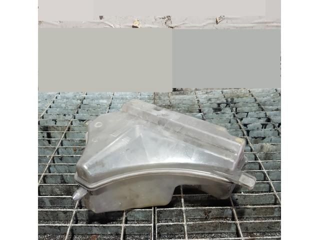 bontott MAZDA CX-5 Kiegyenlítő Tartály