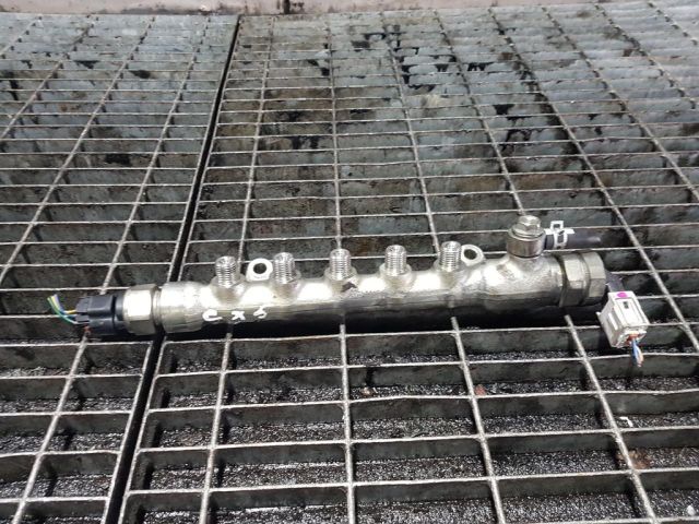 bontott MAZDA CX-5 Közösnyomócső