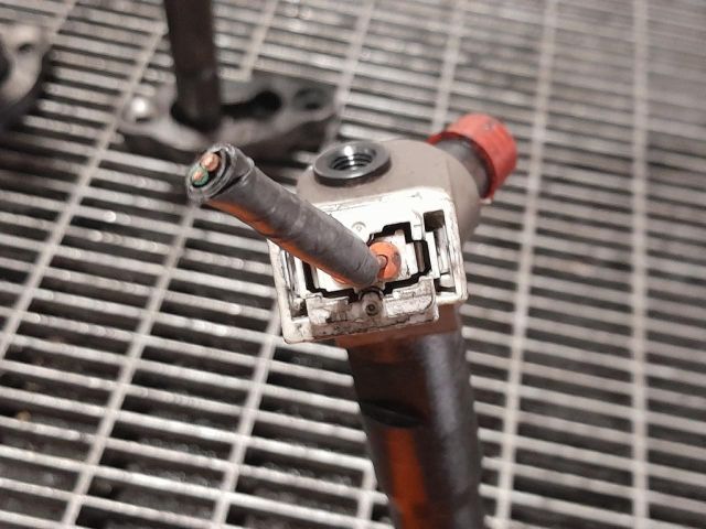 bontott MAZDA CX-5 Porlasztó (1 db)