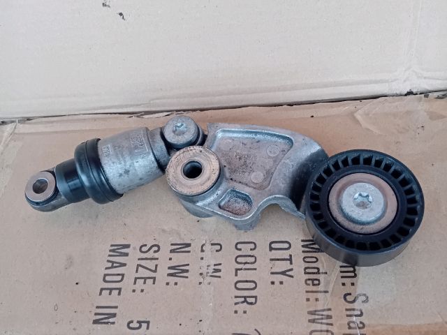 bontott MAZDA CX-5 Szíjfeszítő Görgő