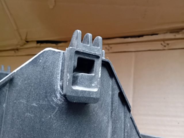 bontott MAZDA CX-5 Akkumulátor Tartó