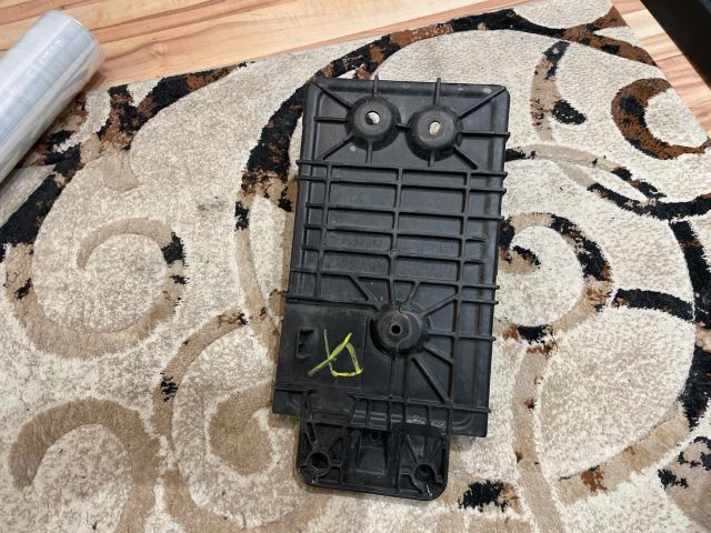 bontott MAZDA CX-5 Akkumulátor Tartó