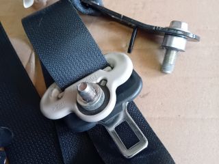 bontott MAZDA CX-5 Bal első Biztonsági Öv