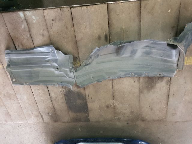 bontott MAZDA CX-5 Bal első Első Dobbetét (Kerékjárati, Műanyag)