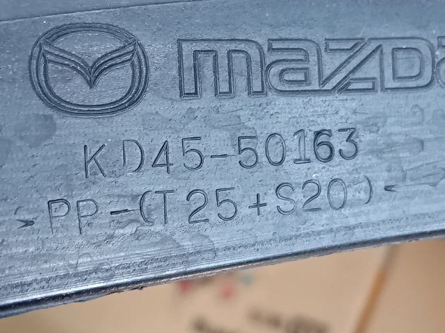 bontott MAZDA CX-5 Bal első Oldal Lökhárító Tartó (Műanyag)