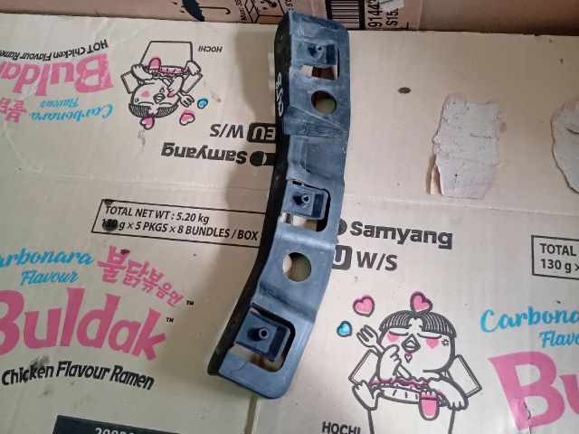 bontott MAZDA CX-5 Bal első Oldal Lökhárító Tartó (Műanyag)