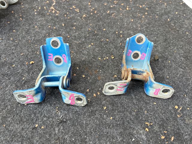 bontott MAZDA CX-5 Bal első Zsanér