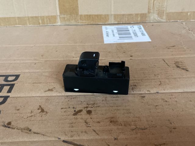 bontott MAZDA CX-5 Bal hátsó Ablakemelő Kapcsoló