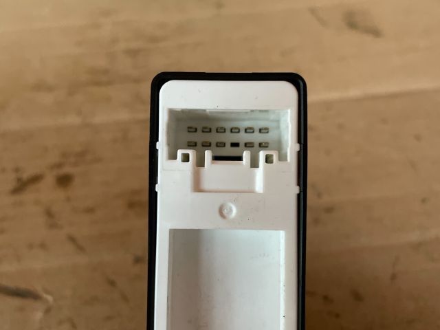 bontott MAZDA CX-5 Bal hátsó Ablakemelő Kapcsoló