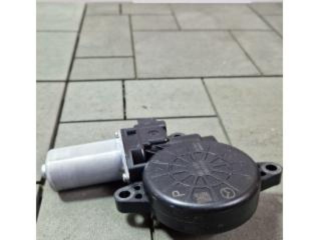 bontott MAZDA CX-5 Bal hátsó Ablakemelő Motor