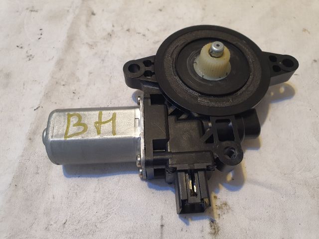 bontott MAZDA CX-5 Bal hátsó Ablakemelő Motor