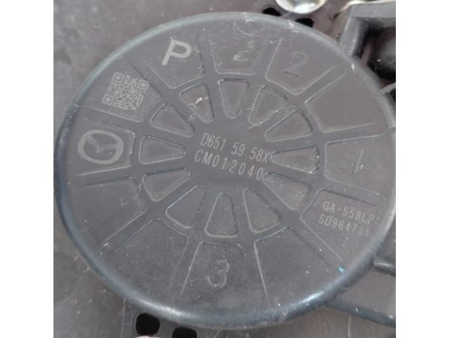 bontott MAZDA CX-5 Bal hátsó Ablakemelő Szerkezet (Elektromos)