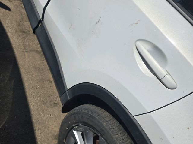 bontott MAZDA CX-5 Bal hátsó Ajtó Díszléc