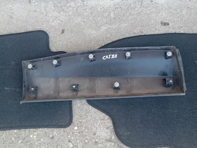 bontott MAZDA CX-5 Bal hátsó Ajtó Díszléc