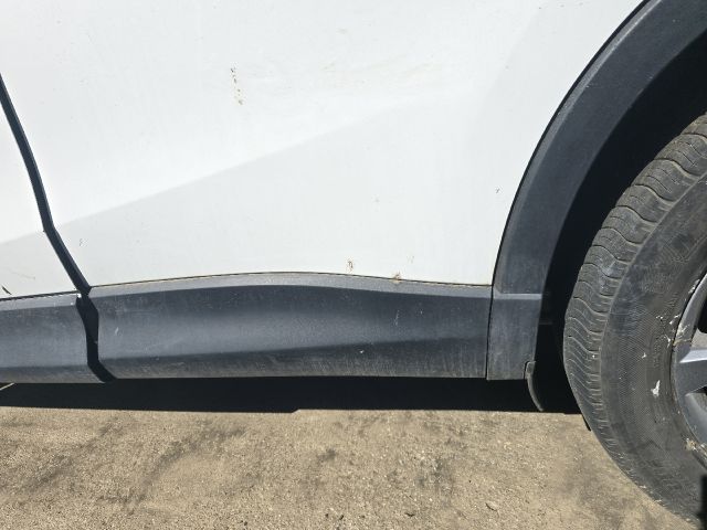 bontott MAZDA CX-5 Bal hátsó Ajtó Díszléc