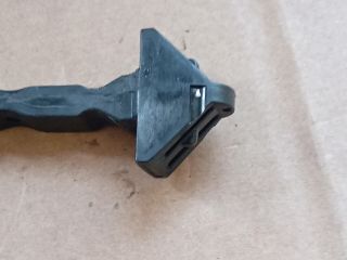 bontott MAZDA CX-5 Bal hátsó Ajtóhatároló