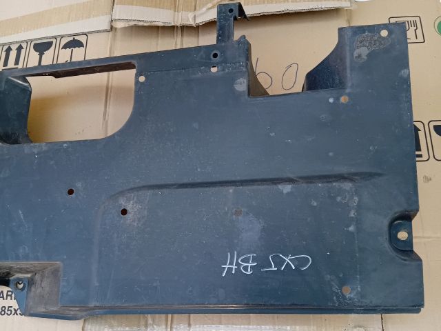 bontott MAZDA CX-5 Bal hátsó Fenéklemez