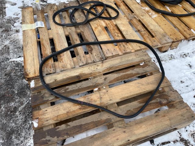 bontott MAZDA CX-5 Bal hátsó Gumikéder