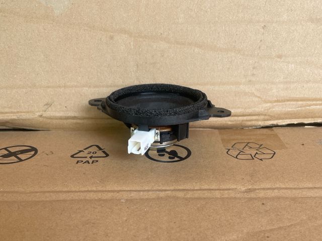 bontott MAZDA CX-5 Bal hátsó Hangszóró