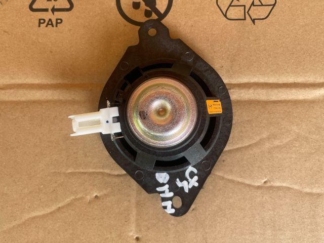 bontott MAZDA CX-5 Bal hátsó Hangszóró