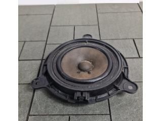 bontott MAZDA CX-5 Bal hátsó Hangszóró