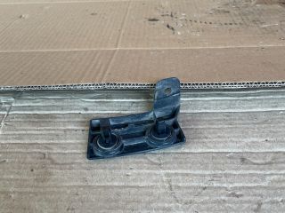 bontott MAZDA CX-5 Bal hátsó Lökhárító Tartó (Műanyag)