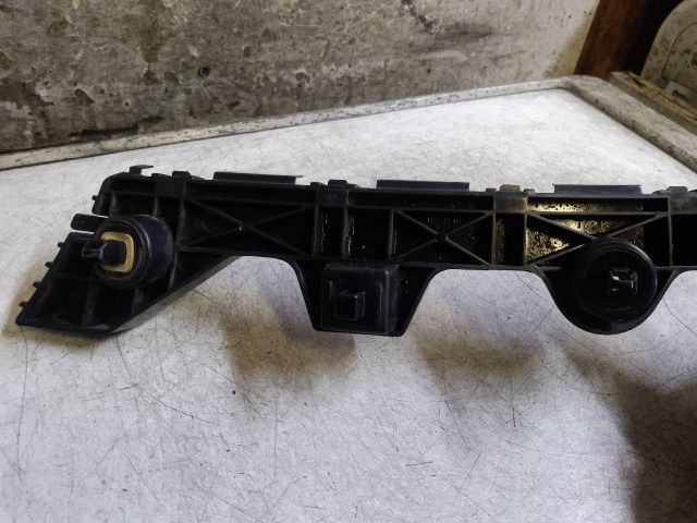 bontott MAZDA CX-5 Bal hátsó Oldal Lökhárító Tartó (Műanyag)